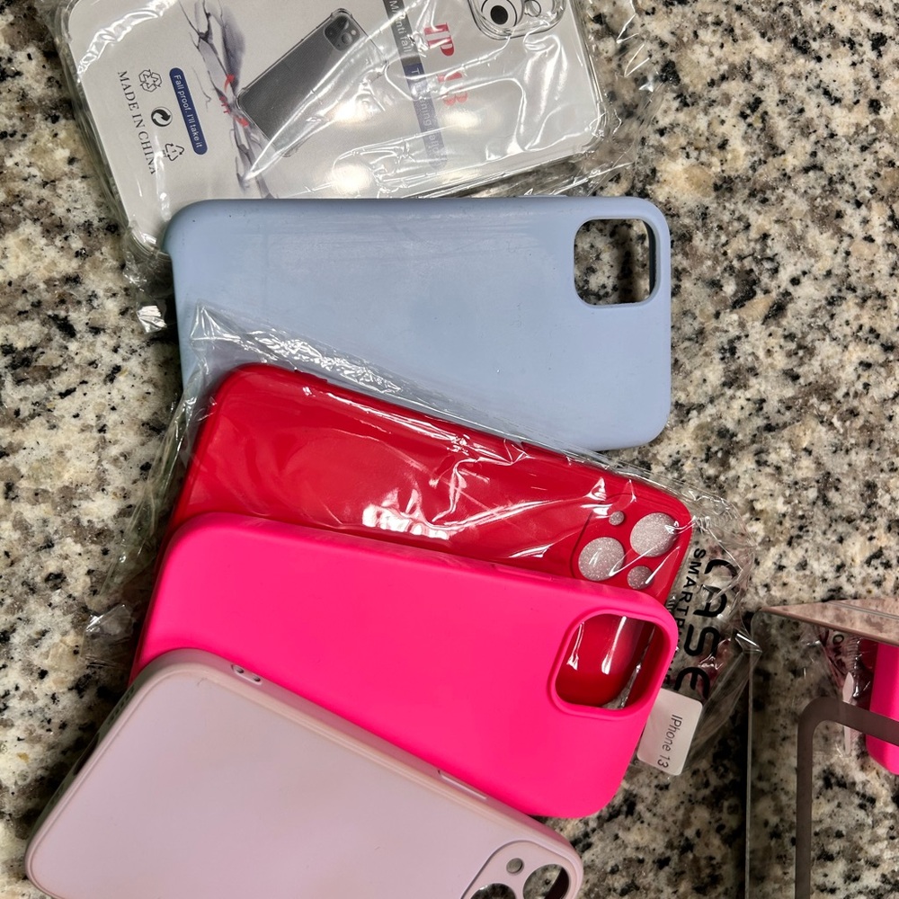 Lot covers iphone 13